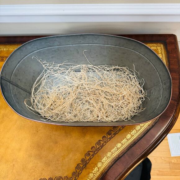 Farm Fresh Christmas Trees Spruce Pine Cedar Metal Tin Oval Planter Gift Bucket - Picture 3 of 7